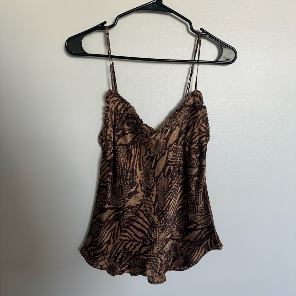 NWT Wilfred ruffle top